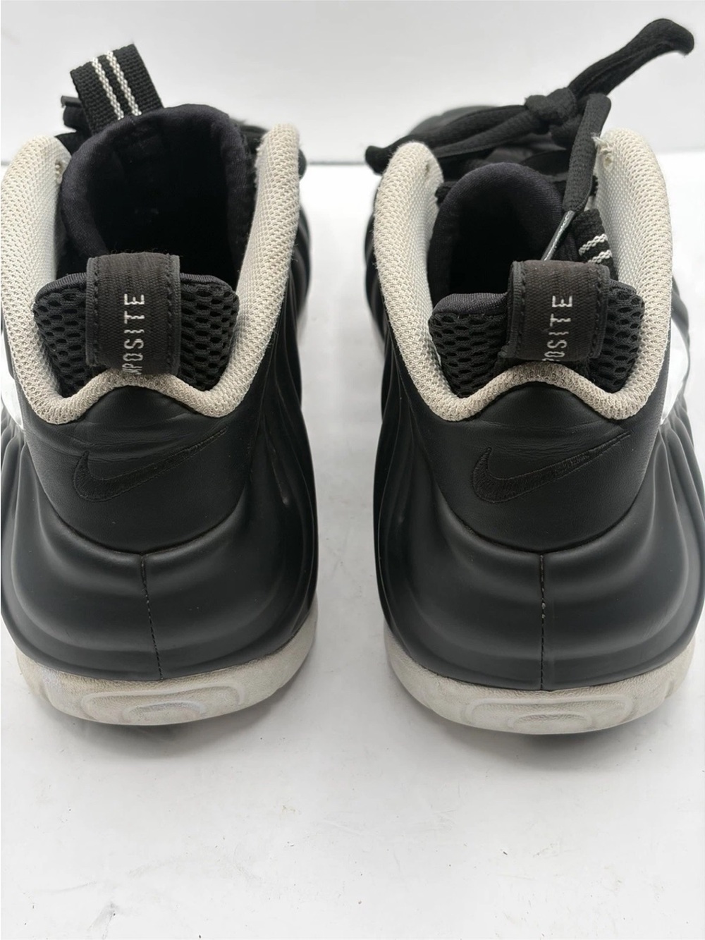 Nike Foamposite Pro “Dr. Doom” Black/White 624041-006 Men’s Size 8.5 - Picture 9 of 16